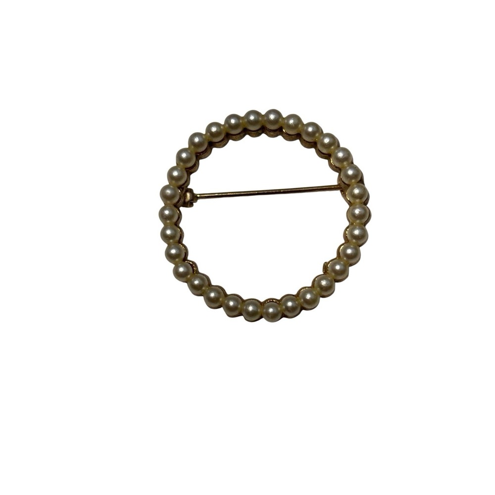 Gold Tone Micro Faux Pearl Elegant Wreath Round Brooch Pin